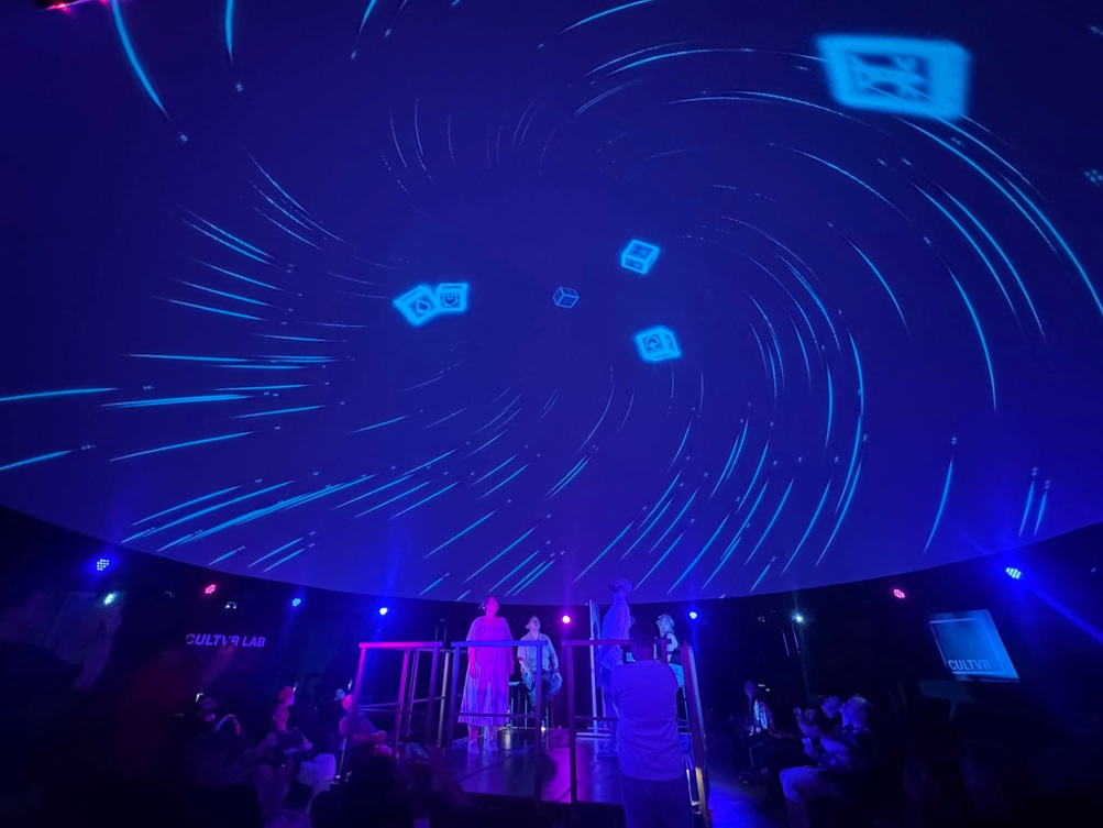 360° dome projection interface for CULTVR Lab